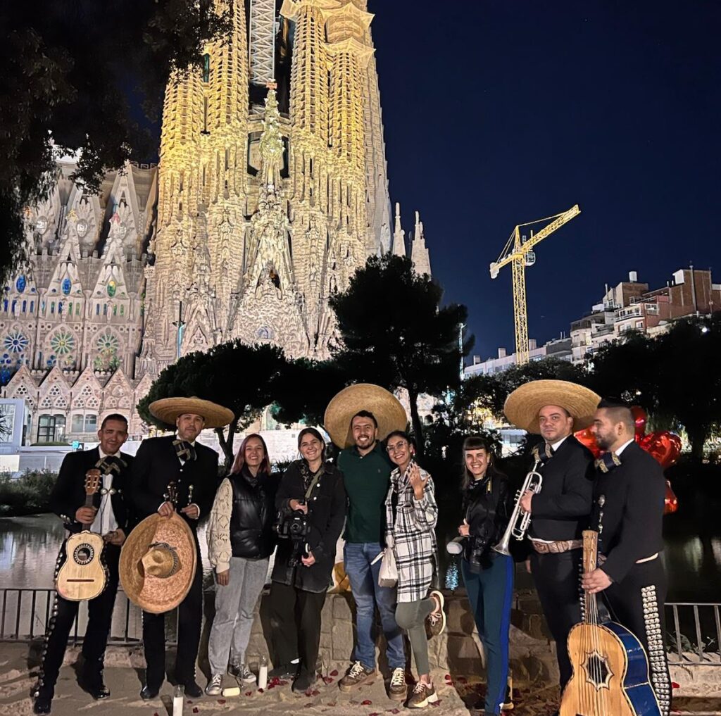 Mariachis Barcelona sagrada familia